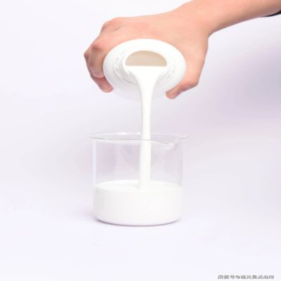 Η θερμοευαίσθητη καθυστερημένης αντίδρασης διαμίνη σκληρυντής XY 311 αποτελείται από αρωματική διαμίνη με συμμετρική μοριακή δομή και χλωριούχο νάτριο, κατάλληλη για συστήματα χύτευσης πολυουρεθάνης με βάση TDI ή MDI.